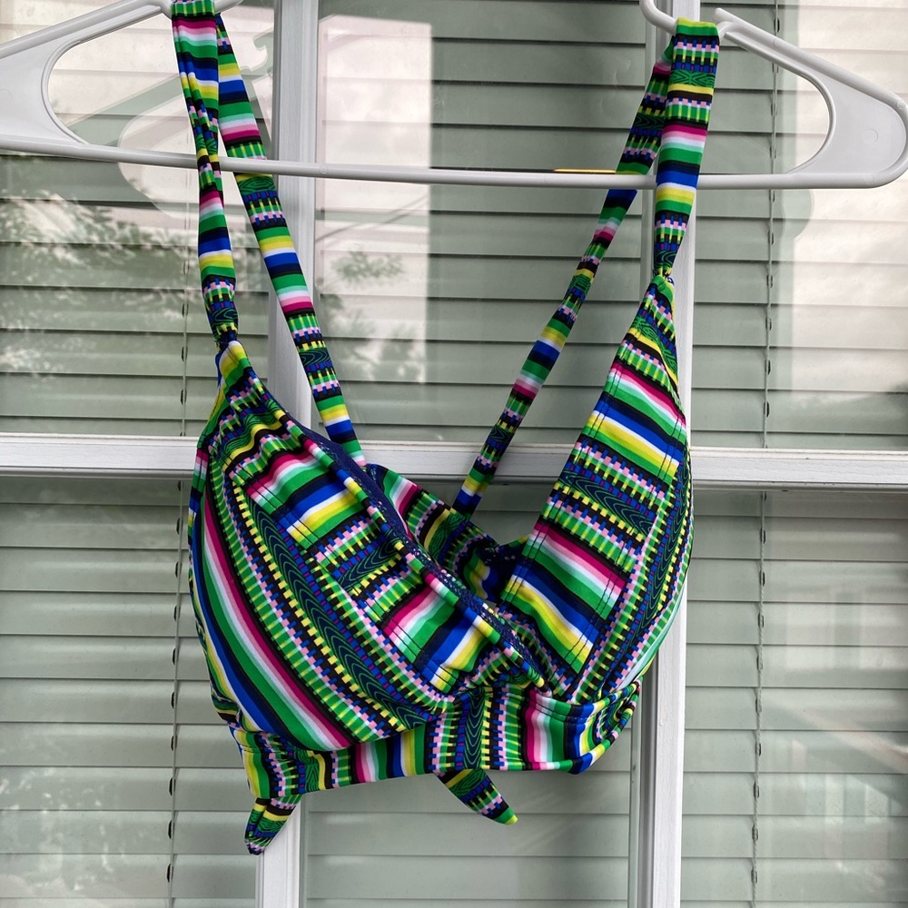 Stripped 2 piece bikini